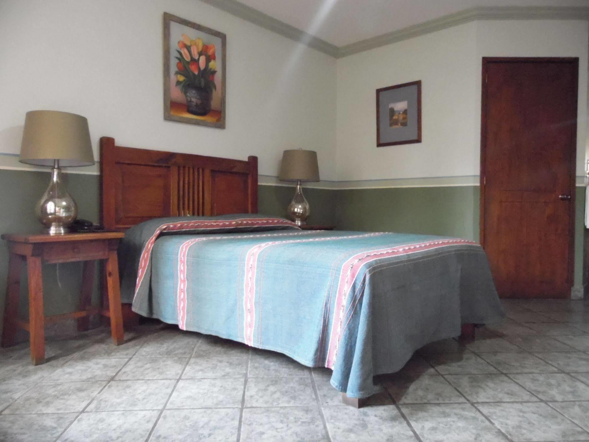 Hotel Posada San Jeronimo Coatepec  Exteriör bild